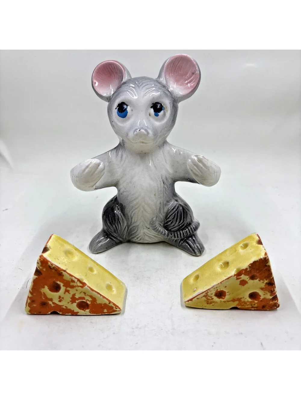 Vintage Mouse w/2 pc. wedge of cheese  Salt & Pepper Shakers Japan